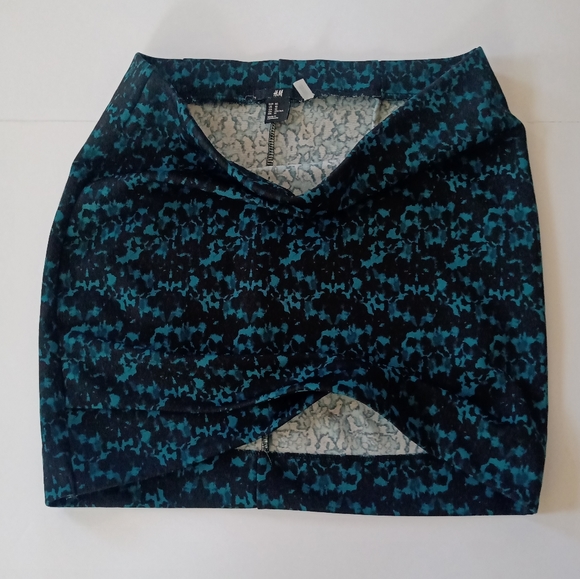 H&M Bodycon Skirt - Picture 3 of 4